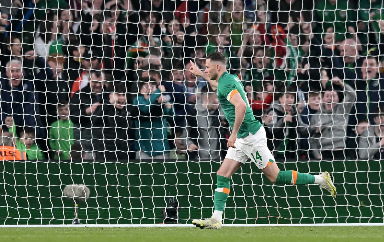 Irlanda y Bélgica no se guardaron nada y en un partido lleno de emociones firmaron un empate a dos goles.
