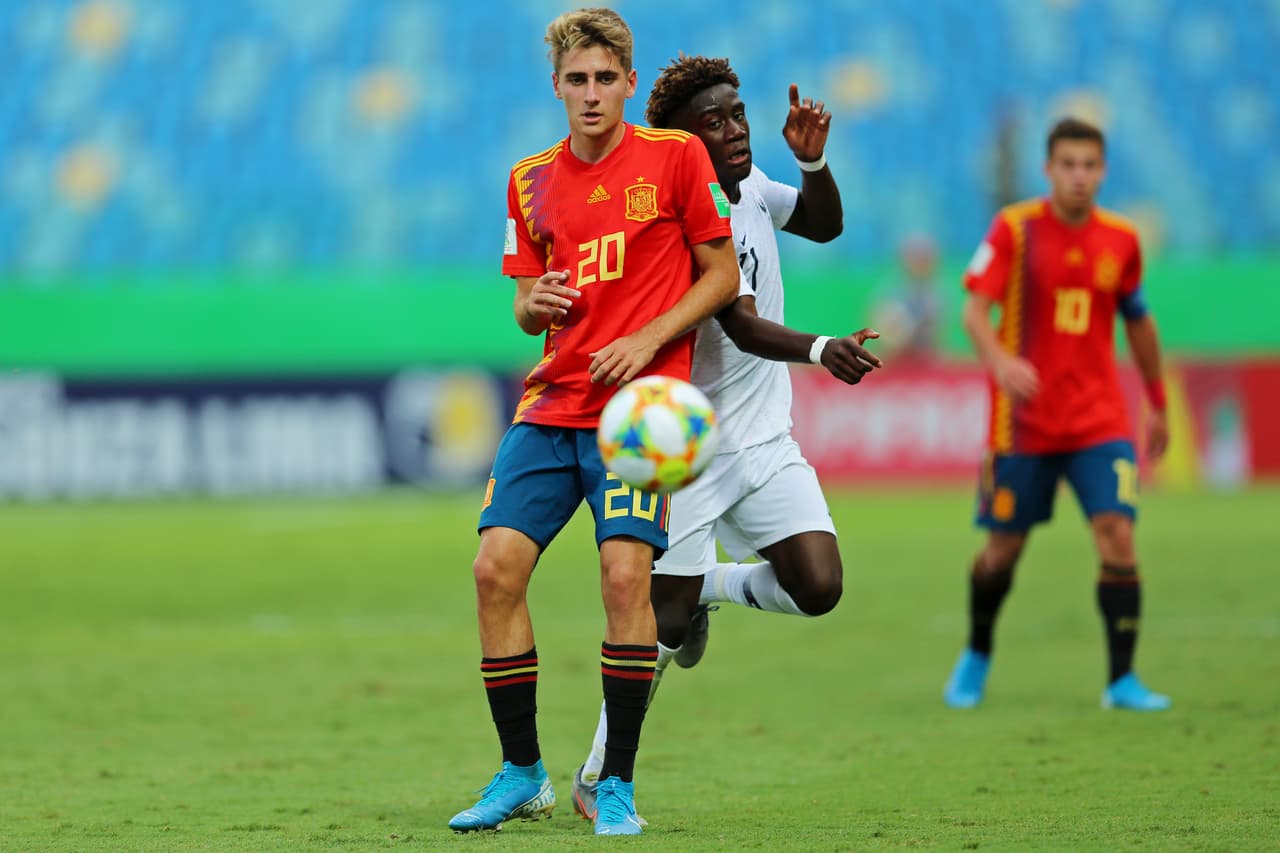 España 1-6 Francia. Valera abrió el marcador por La Roja; Kouassi ,Mbuku , Lihadji, Pembele, Rutter y Aouchiche anotaron para los galos.