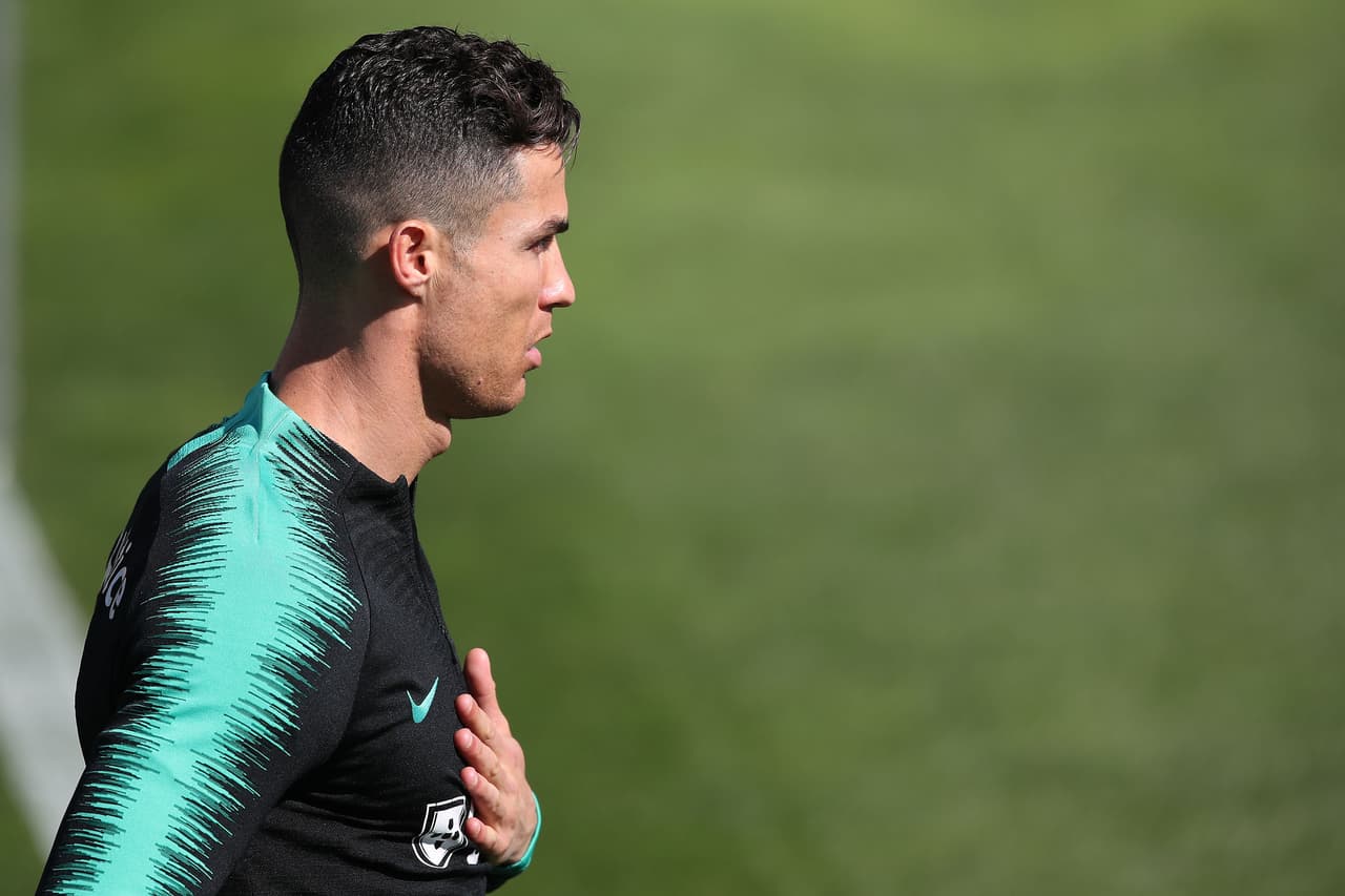 Cristiano Ronaldo vivió su reencuentro con Portugal tras Rusia 2018, en un entrenamiento ahora con miras a la Eurocopa, previo al primer duelo de eliminatorias contra Ucrania por el grupo B.