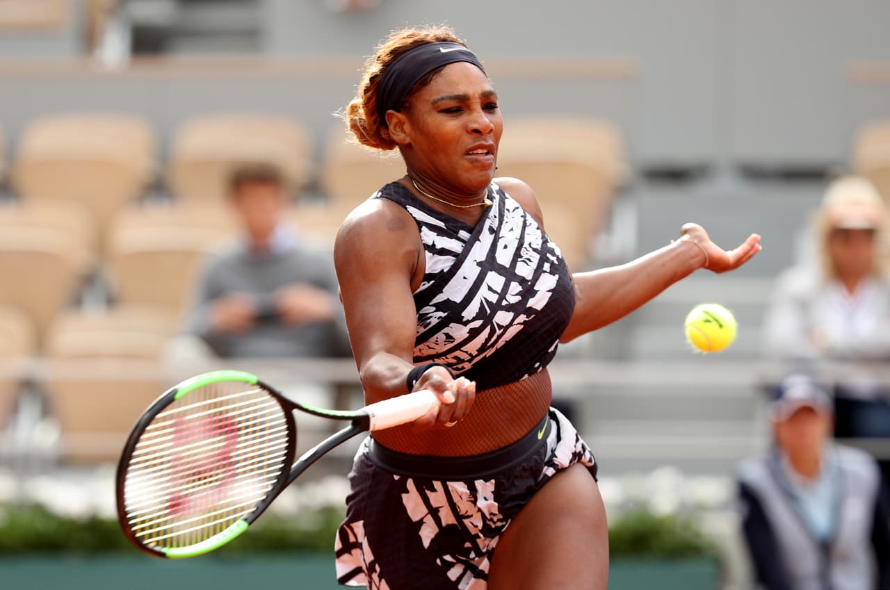 La estadounidense Serena Williams remontó 2-6, 6-1 y 6-0 ante la rusa Vitalia Diatchenko, para acceder a la segunda ronda de Roland Garros, donde aspira a sumar, a sus 37 años, su vigesimocuarto Grand Slam.