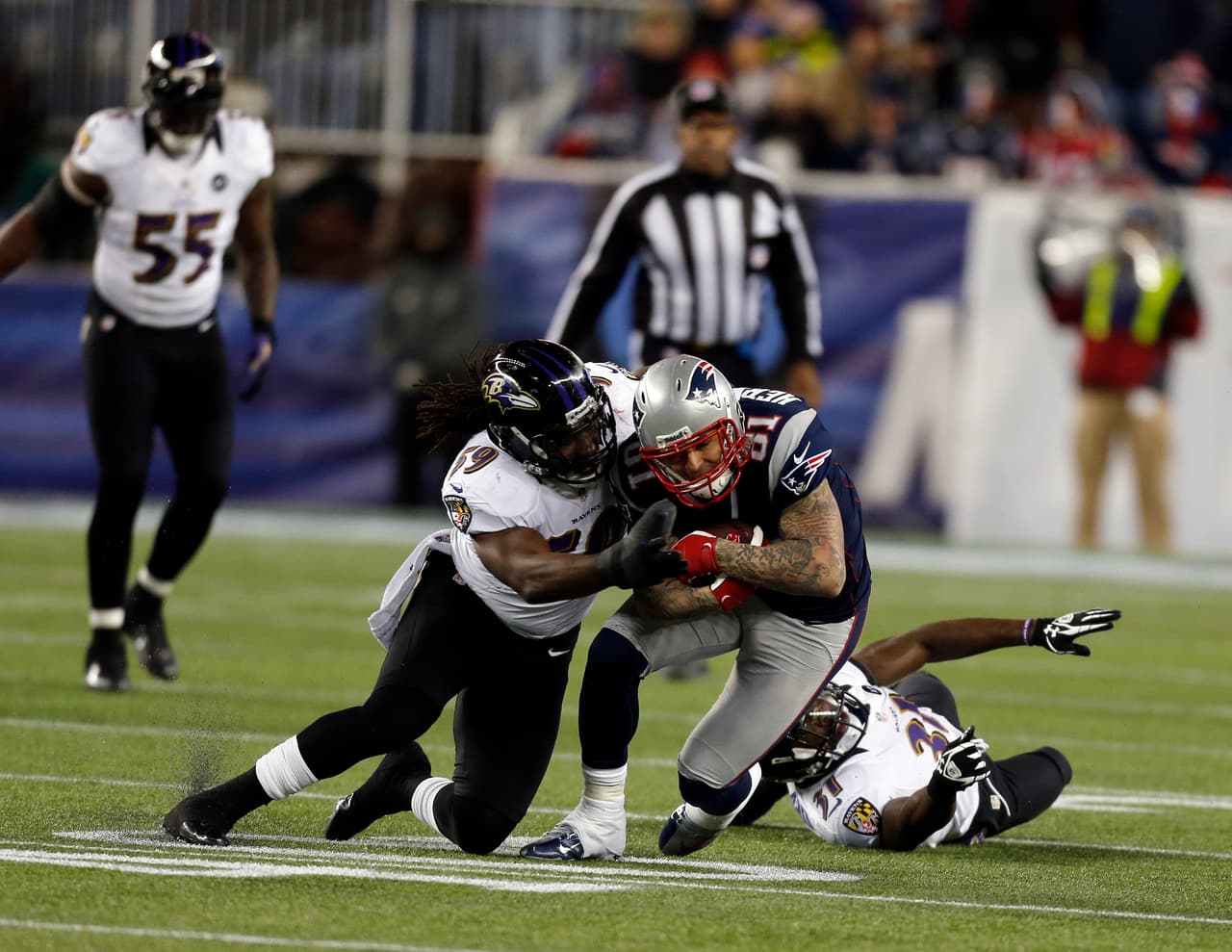 <b>Demencia pugilística</b>
<br>Así se le conocía anteriormente a la enfermedad ETC ya que se relacionaba con los estragos causados por tantos golpes en la cabeza.