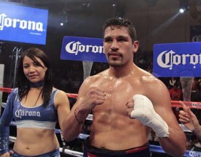 Marco 'Dorado' Reyes sin miedo a Julio César Chávez Jr.