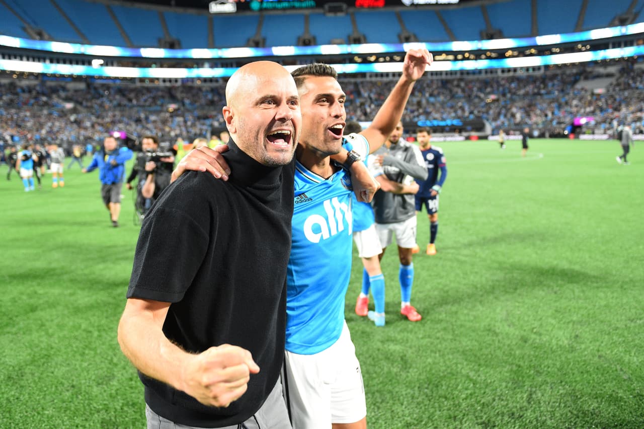 Miguel Ángel Ramírez y su equipo -Charlotte FC- pudieron festejar el primer triunfo en la MLS, con un 3-1 ante New England Revolution en el Bank of America Stadium.
<br>