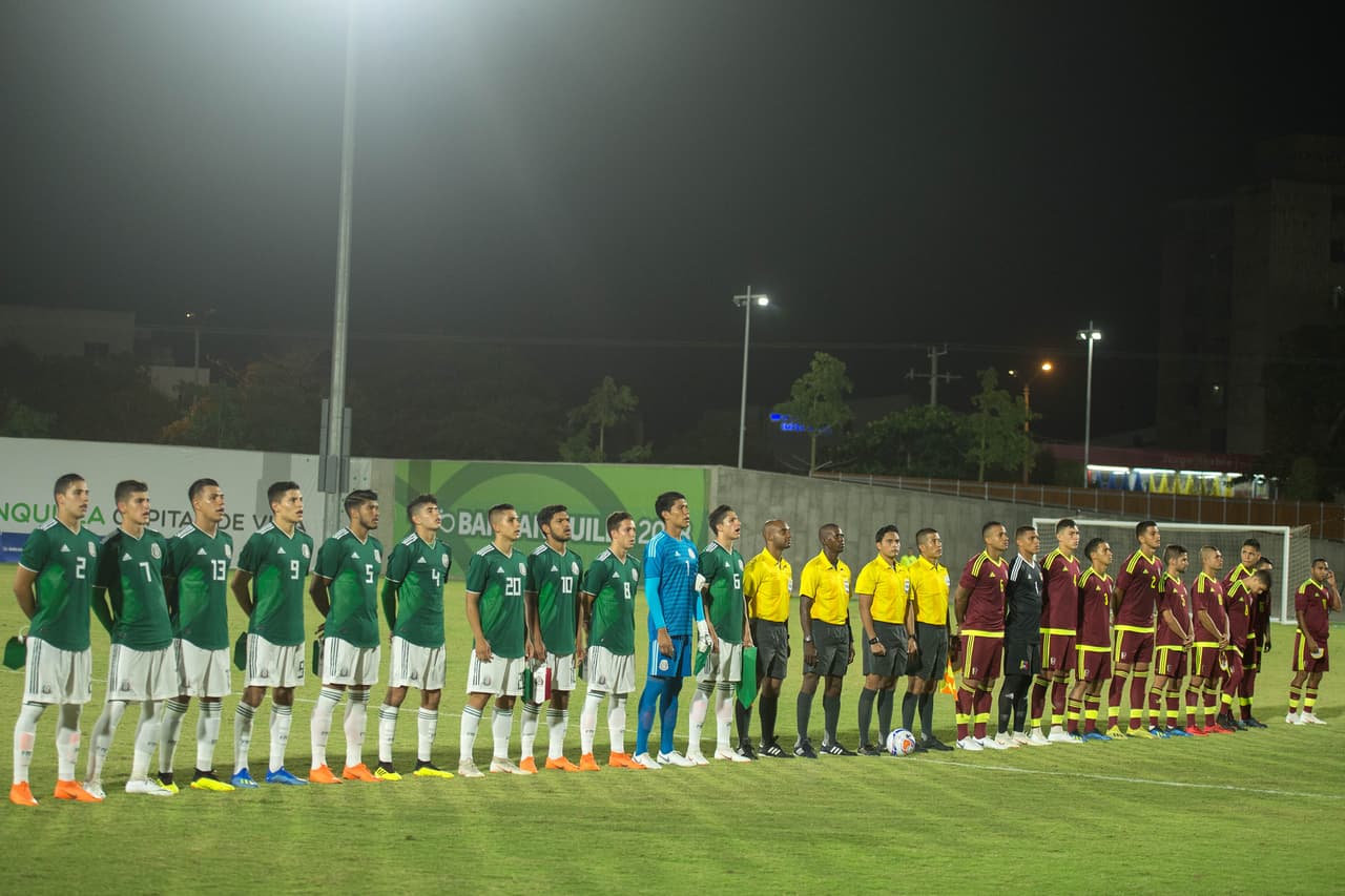 El partido entre México y Venezuela se disputó en el Estadio Romelio Martínez de Barranquilla.