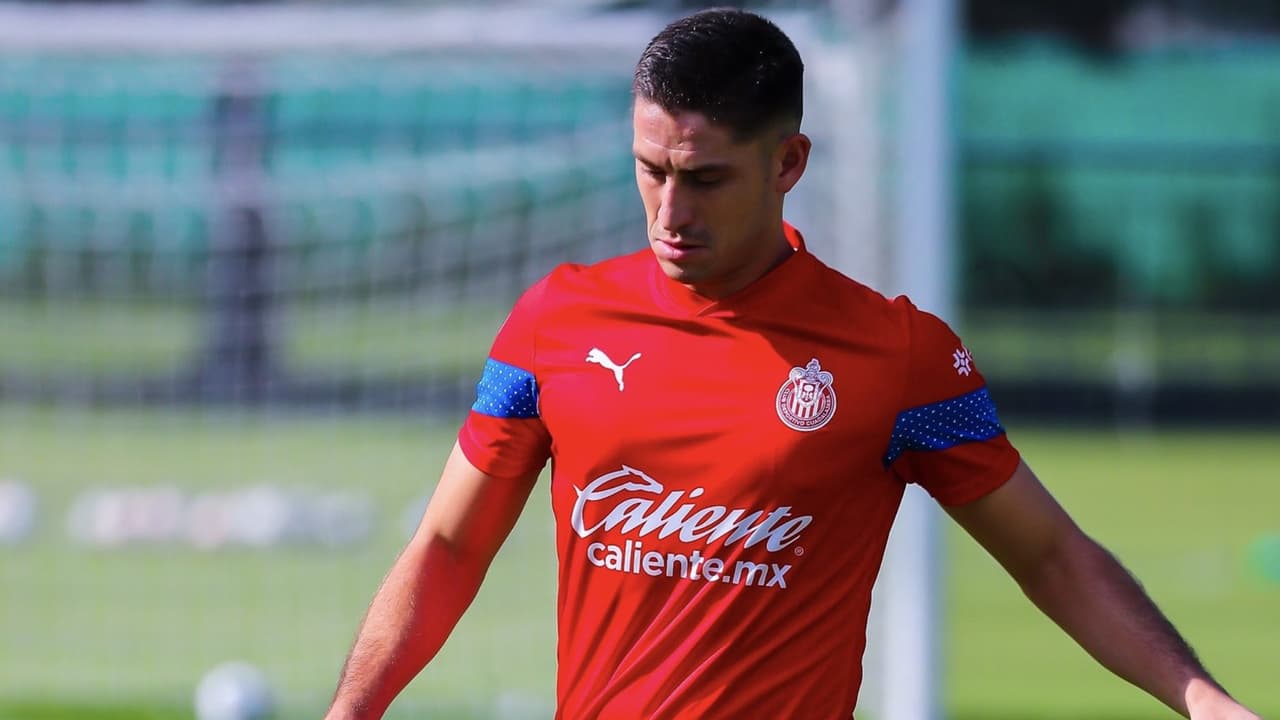 Ormeño está llamado a finalizar con maldición de Chivas en ataque