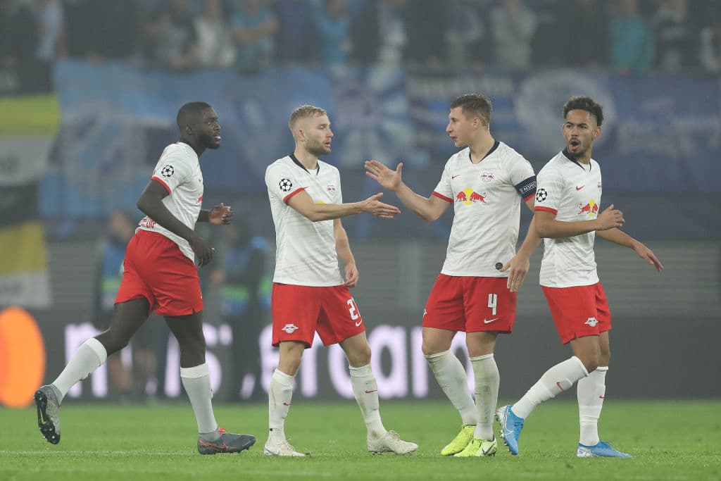 RB Leipzig 2-1 Zenit. Los alemanes vinieron de atrás para ganar en casa, con goles de Laimer y Sabitzer; por el Zenit ruso descontó Rakitskiy.