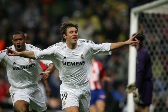 Un italiano se quedó con las ganas de brillar con el Real Madrid, Antonio Cassano llegó al Real Madrid proveniente de la Roma, pero el delantero se quedó corto para las expectativas del equipo merengue.