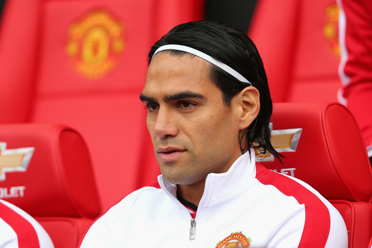 El colombiano Radamel Falcao García llegó al United en la temporada 2014/2015 después de recuperase de una lesión de rodilla que lo dejó sin poder jugar el Mundial de Brasil 2014.