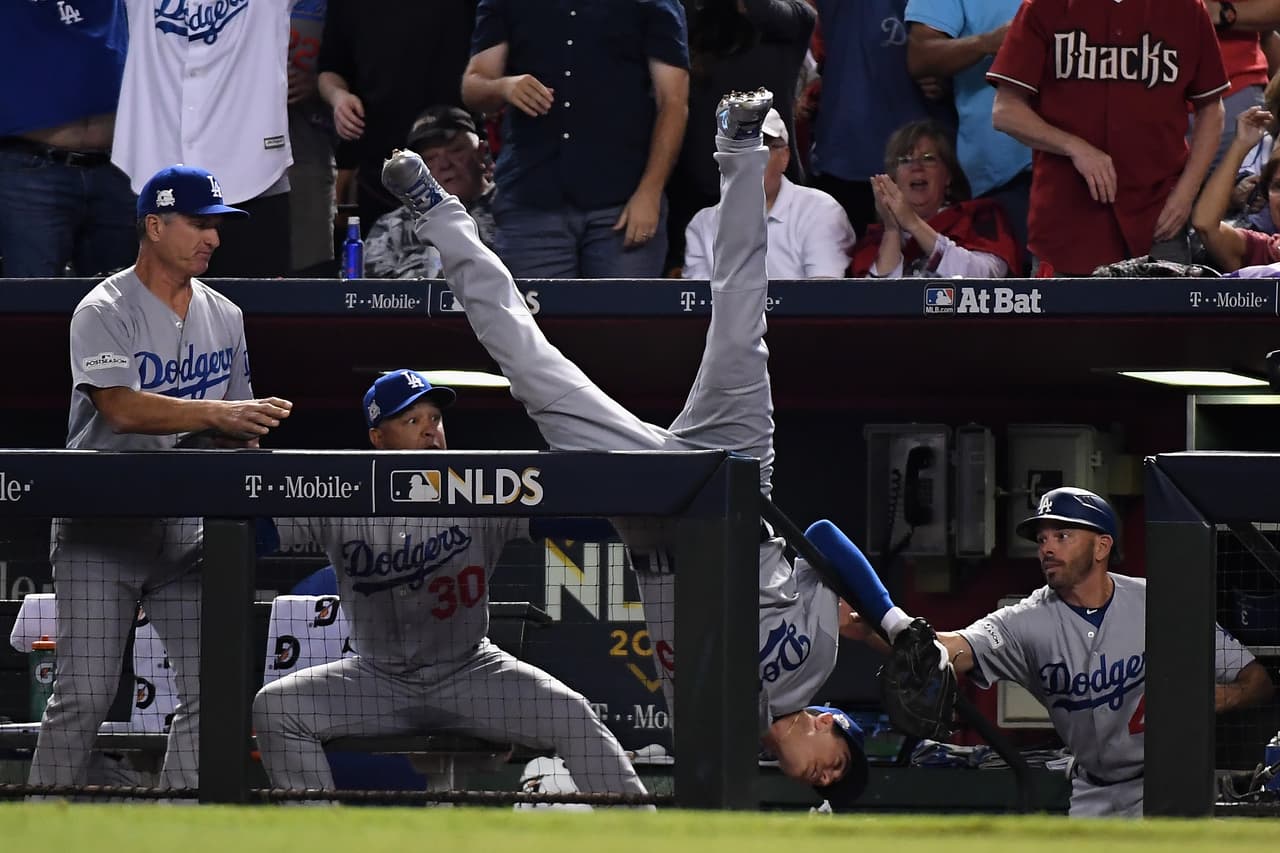 Cody Bellinger conectó un cuadrangular solitario, produjo 2 de las 3 carreras de su equipo y realizó esta espectacular atrapada. Sin duda el hombre del partido.