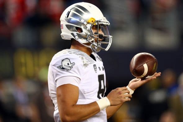 Selección 7 Chicago Bears: QB Marcus Mariota, Oregon.