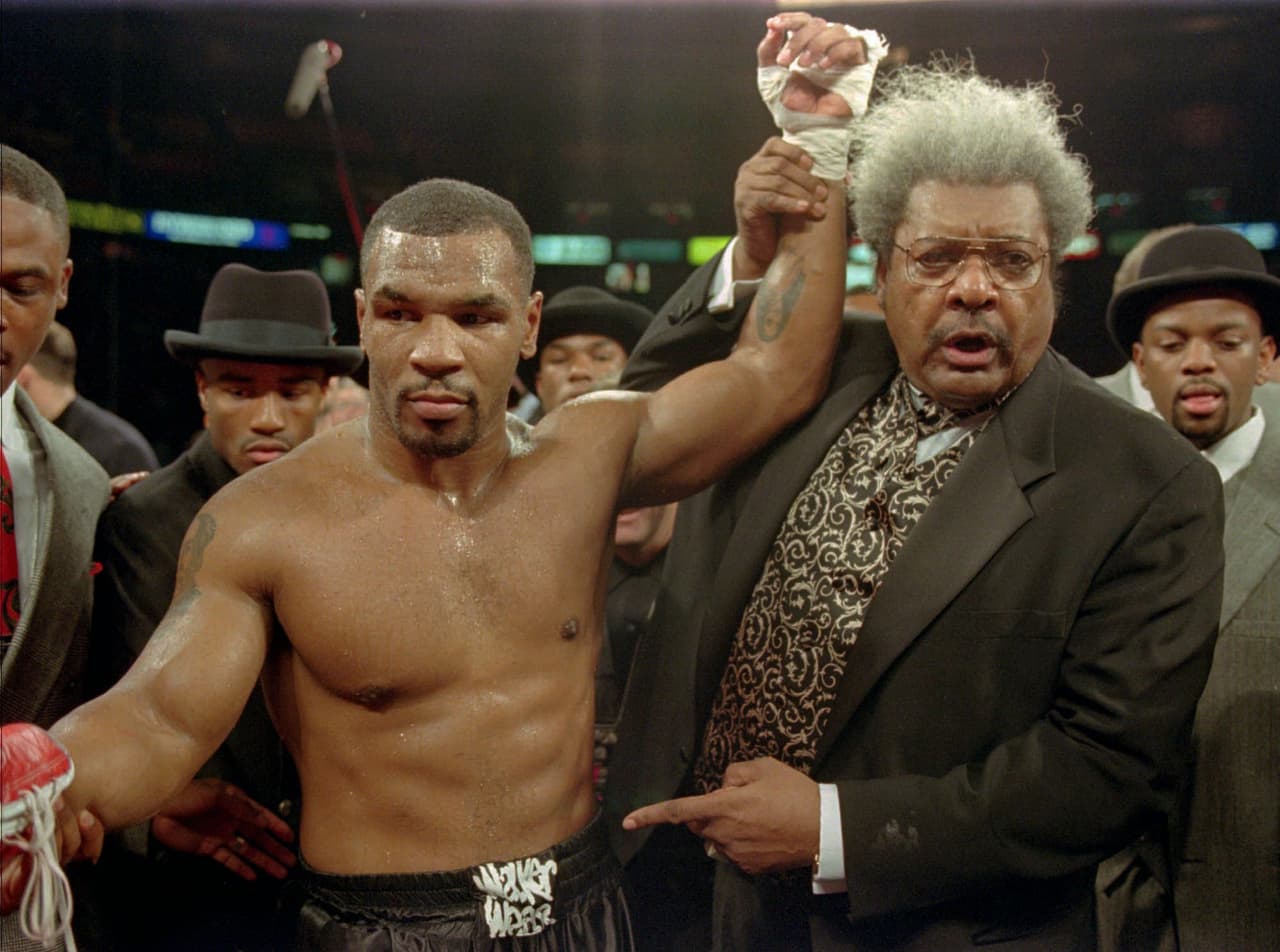 Mike Tyson, uno de los pugilistas más controversiales, también peleó en el Grand Garden Arena en 1995.