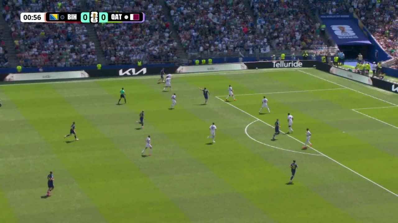 ¡TIRO ATAJADO! disparo por Ermedin Demirovic.