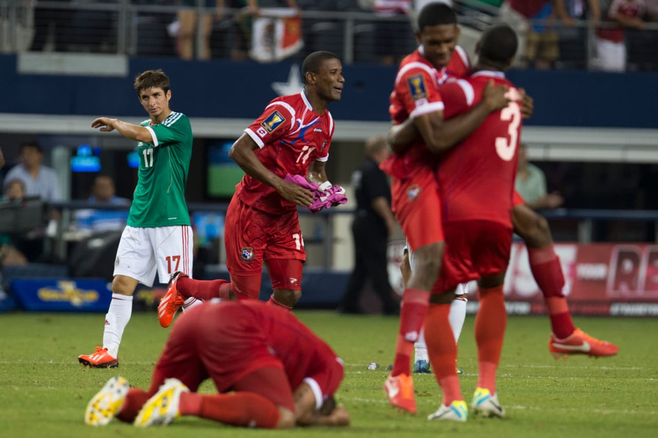 En esa edición México vencería a Trinidad y Tobago en cuartos de final pero caería en semifinales ante Panamá en el segundo duelo entre estas escuadras en el mismo certamen.