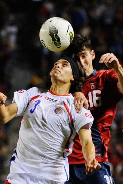 A partir de la anotación Estados Unidos buscó el marco rival pero los ticos se acomodaron bien.