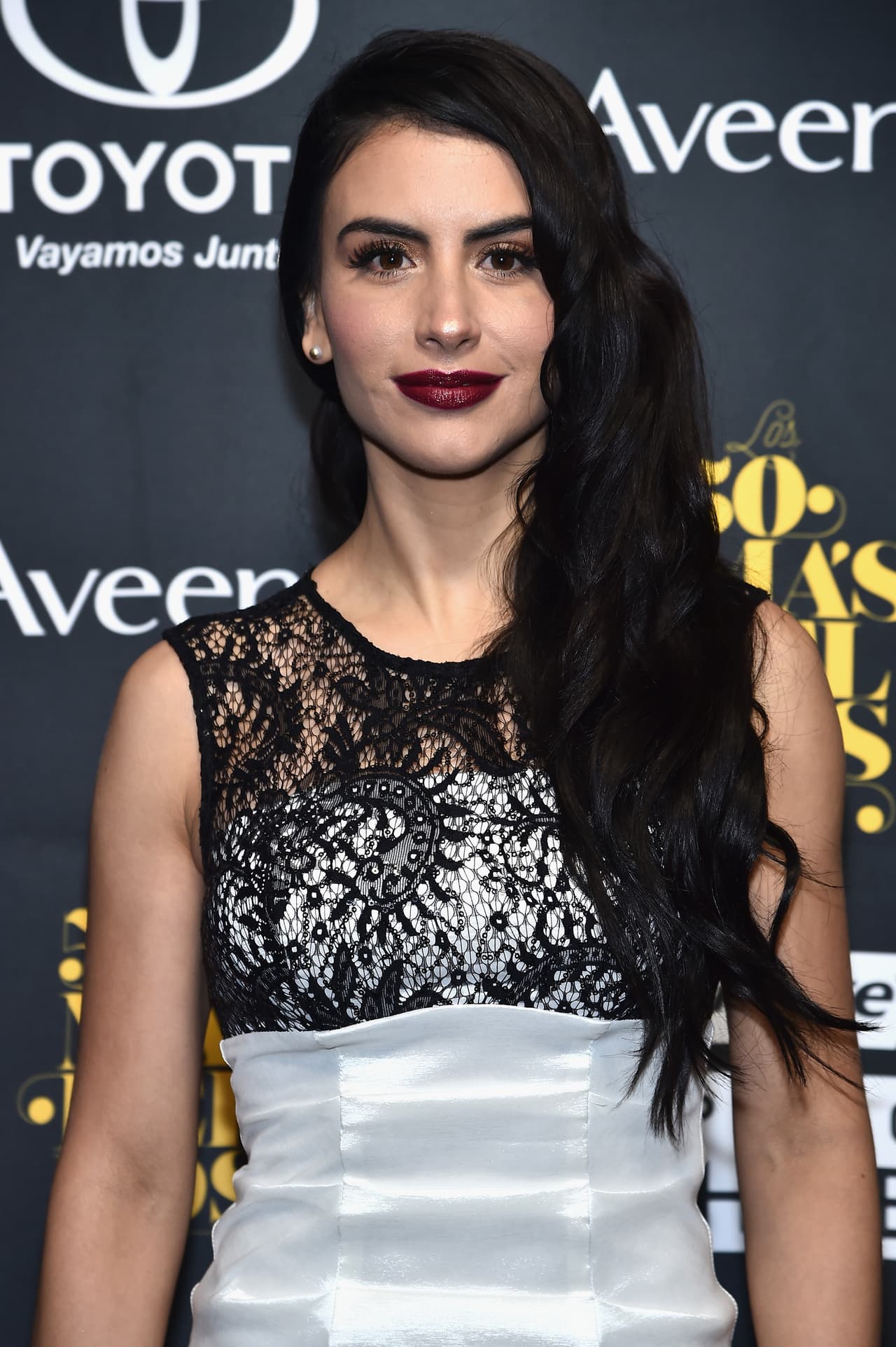 La presentadora y modelo Jessica Cediel ha construido una carrera en la televisión internacional, pero según los rumores de medios locales ahora tiene una relación sentimental con el boxeador mexico-estadounidense Jessie Vargas. La colombiana, con su cuerpo sensual y rostro angelical, dejó en nocaut al pugilista.