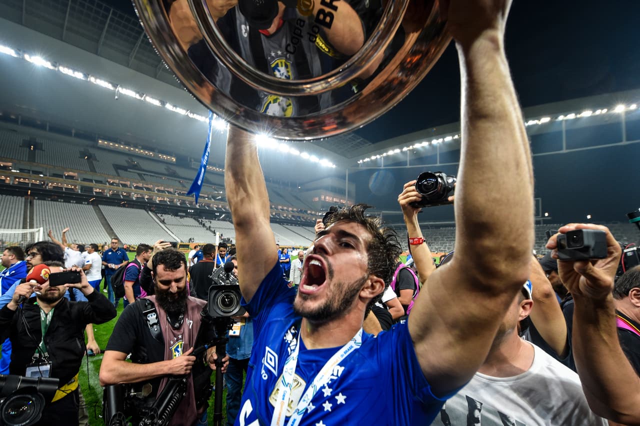 Lucas Silva, de 26 años, acaba de rescindir su contrato con el Real Madrid. Ha tenido un paso importante con el Cruzeiro.