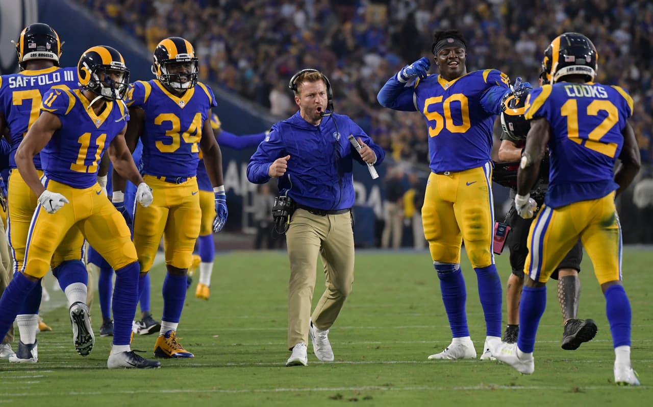 Sean McVay motiva a sus jugadores de Rams de cara a la visita contra los Denver Broncos.