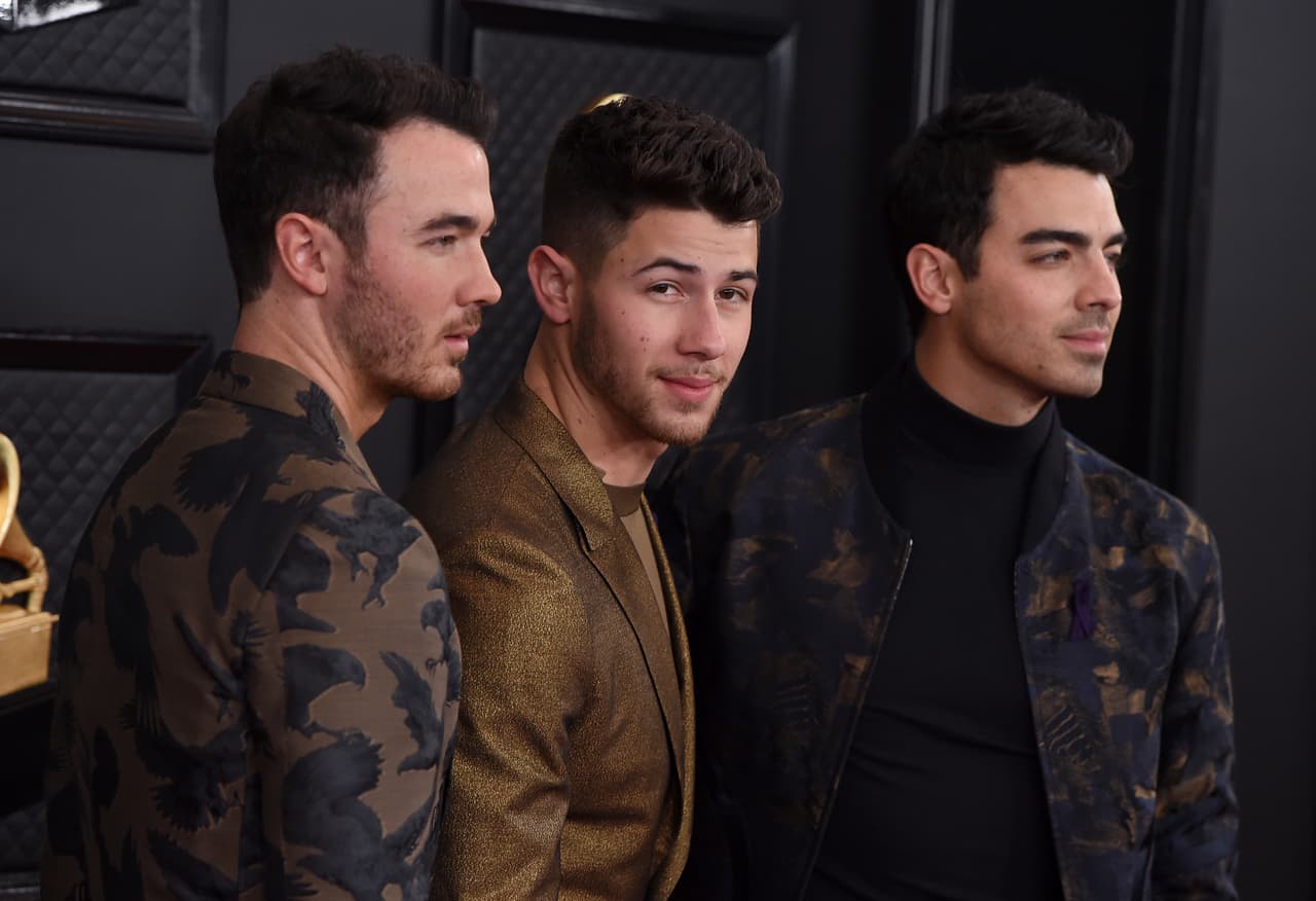 Como Artista favorito – Adulto contemporáneo se lo llevaron los Jonas Brothers.