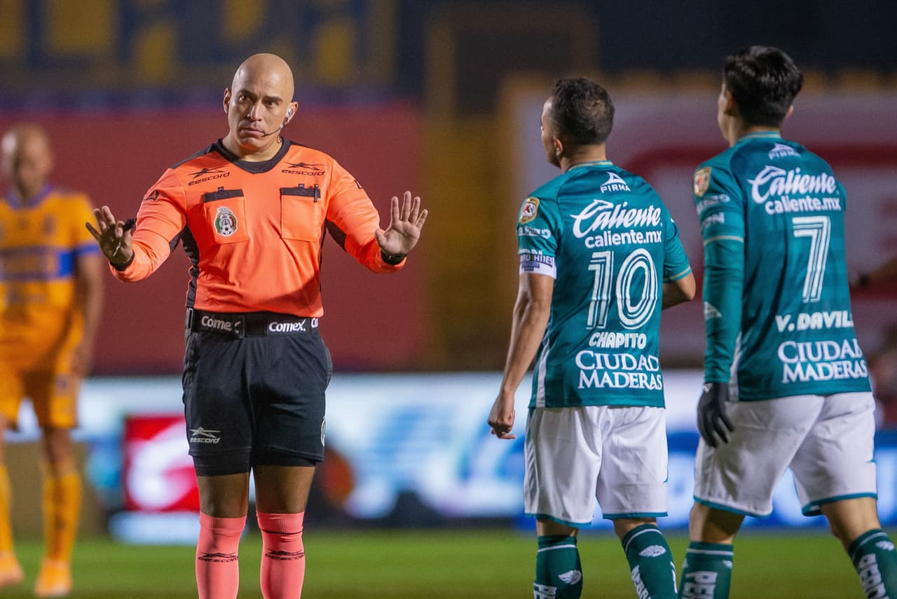 Gignac abrió el marcador a los 40’ del juego y el ex de Pumas creció la ventaja a los 68’. La ofensiva universitaria mostró variantes interesantes durante el encuentro. En la J2 de la competición, Tigres visitará a Santos y León recibirá a Pachuca.