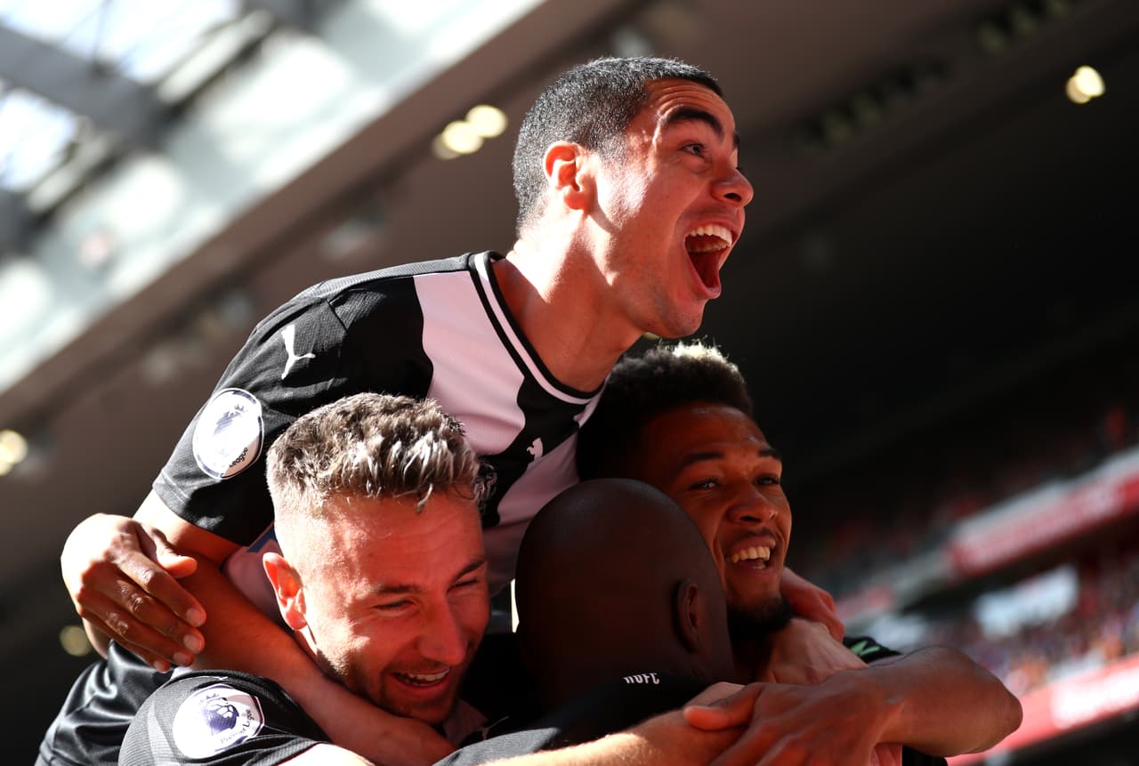 Muy temprano se abre el marcador para Newcastle.