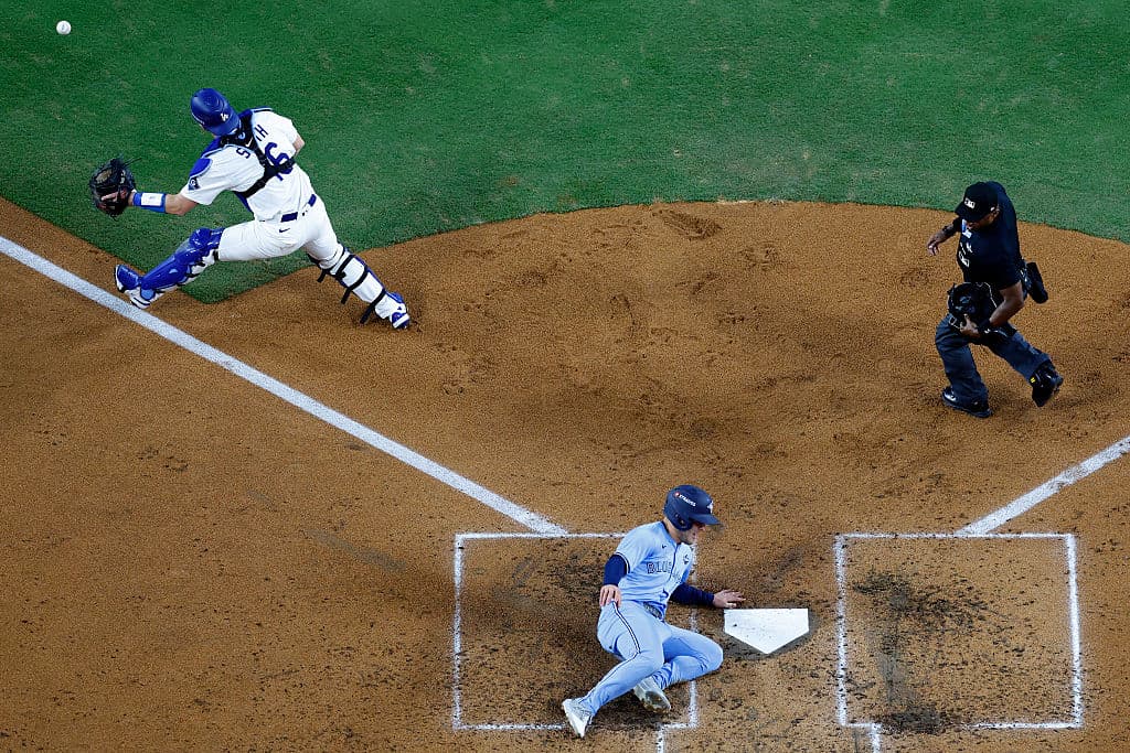 ¡Toronto regresa a casa con ventaja en la Serie Mundial!