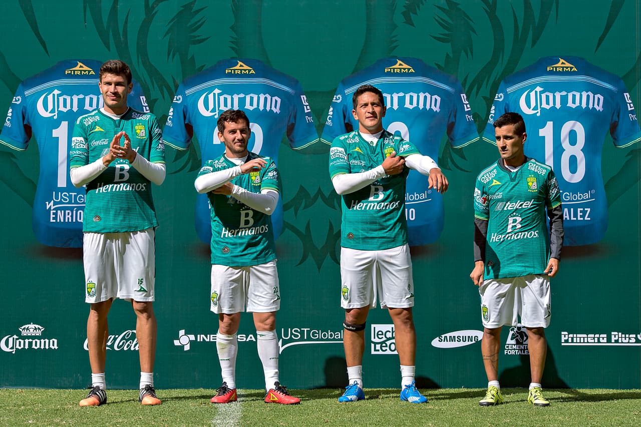 León presentó a sus refuerzos ante la afición esmeralda