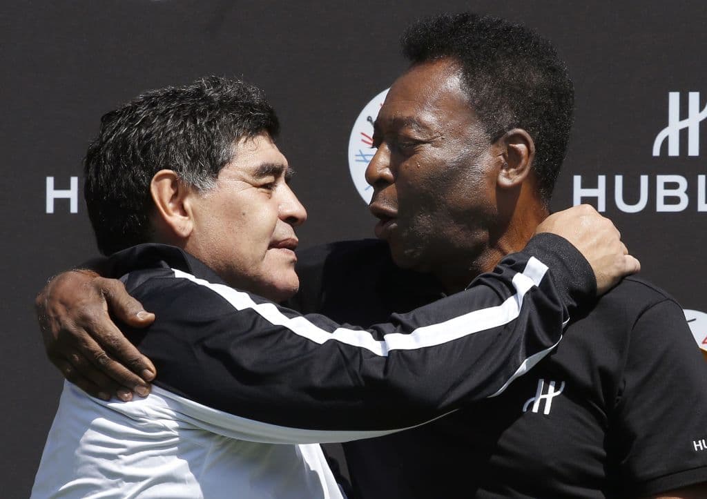 Diego Maradona felicita a Pelé y lo llama “Rey”
