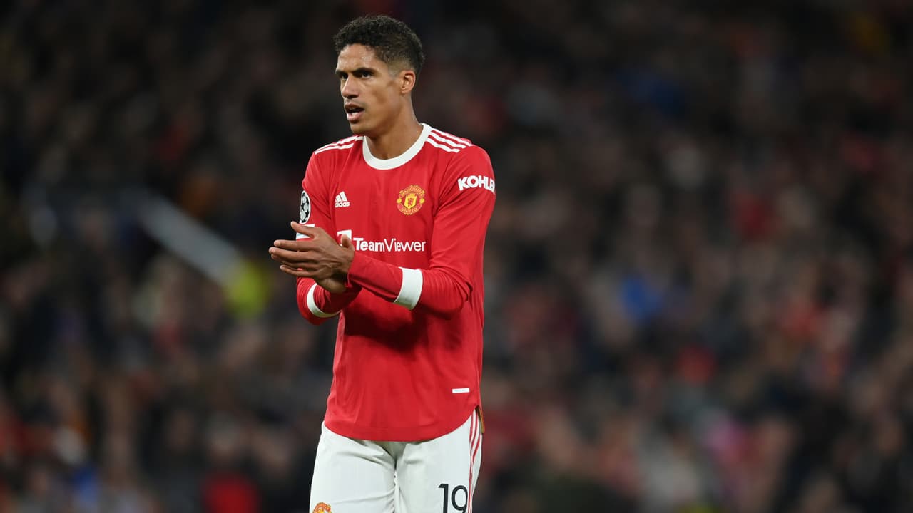 Manchester United recupera a Raphael Varane tras tres partidos lesionado