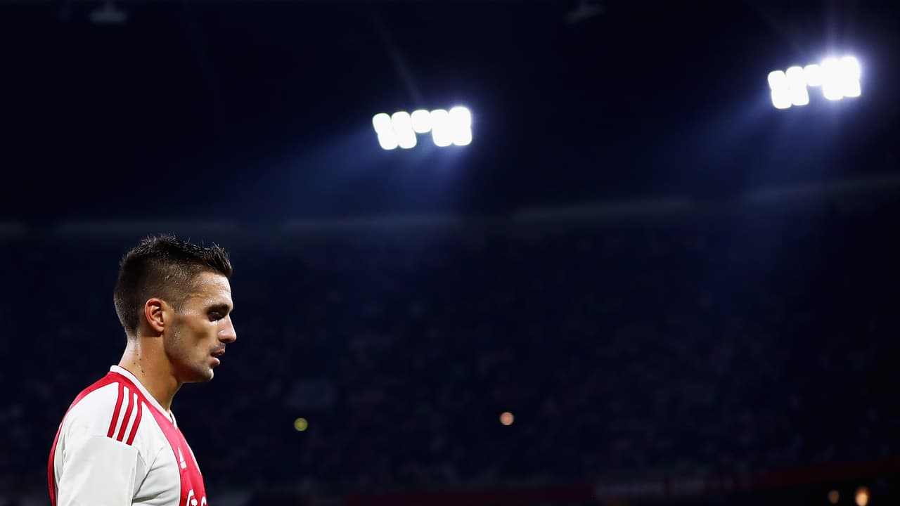 AMSTERDAM, NETHERLANDS - AUGUST 14: Dusan Tadic of Ajax in action during the UEFA Champions League third round qualifying match between Ajax and Royal Standard de Liege at Johan Cruyff Arena on August 14, 2018 in Amsterdam, Netherlands. (Photo by Dean Mouhtaropoulos/Getty Images)