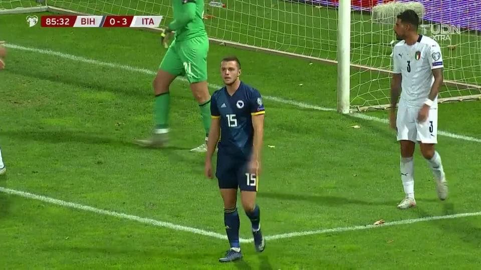 Tiro desviado de Armin Hodzic