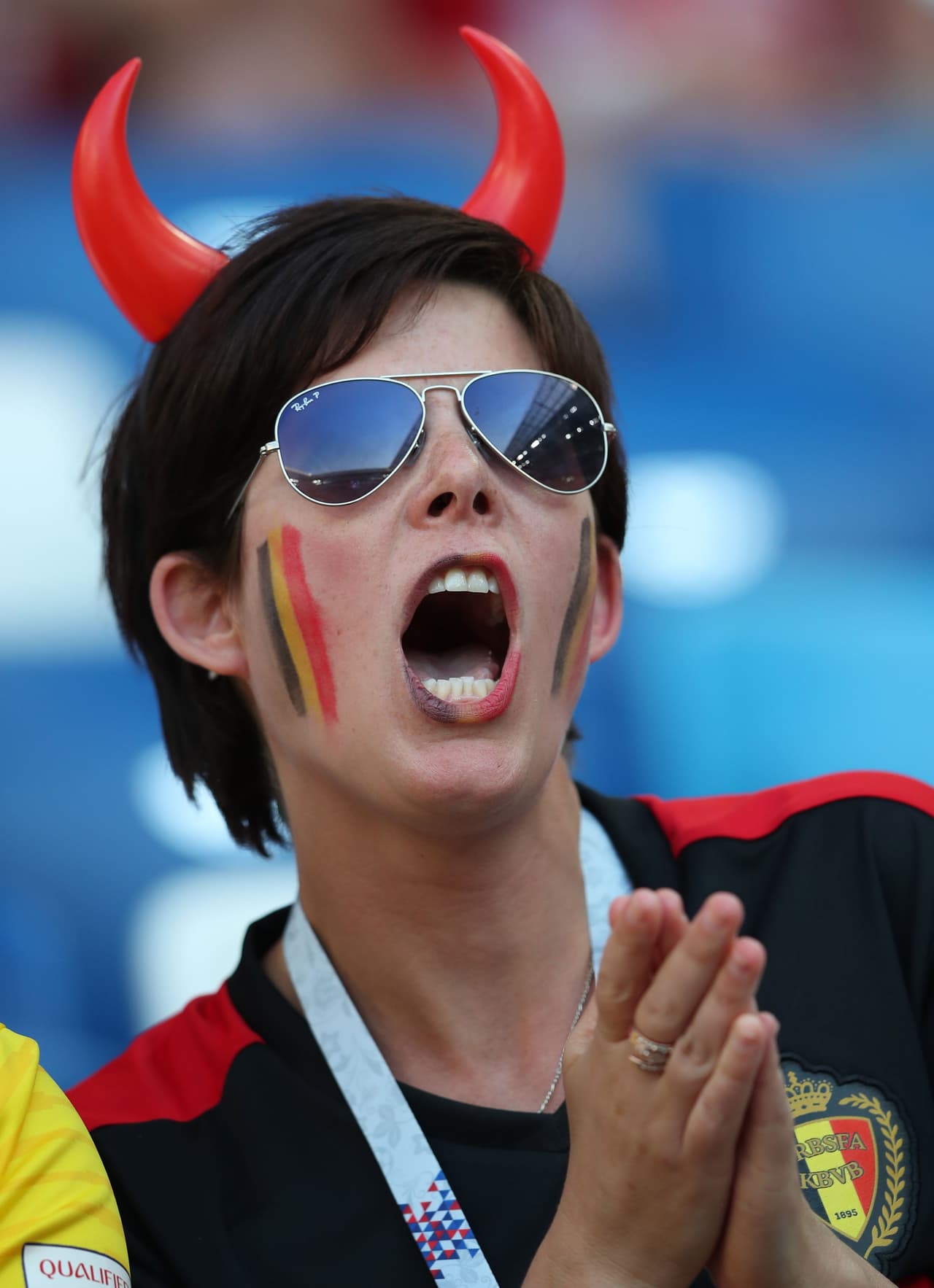 Kaliningrad (Russian Federation), 28/06/2018.- A supporter of Belgium before the FIFA World Cup 2018 group G preliminary round soccer match between England and Belgium in Kaliningrad, Russia, 28 June 2018. (RESTRICTIONS APPLY: Editorial Use Only, not used in association with any commercial entity - Images must not be used in any form of alert service or push service of any kind including via mobile alert services, downloads to mobile devices or MMS messaging - Images must appear as still images and must not emulate match action video footage - No alteration is made to, and no text or image is superimposed over, any published image which: (a) intentionally obscures or removes a sponsor identification image; or (b) adds or overlays the commercial identification of any third party which is not officially associated with the FIFA World Cup) (Mundial de Fútbol, Bélgica, Kaliningrado, Inglaterra, Rusia) EFE/EPA/MARTIN DIVISEK EDITORIAL USE ONLY