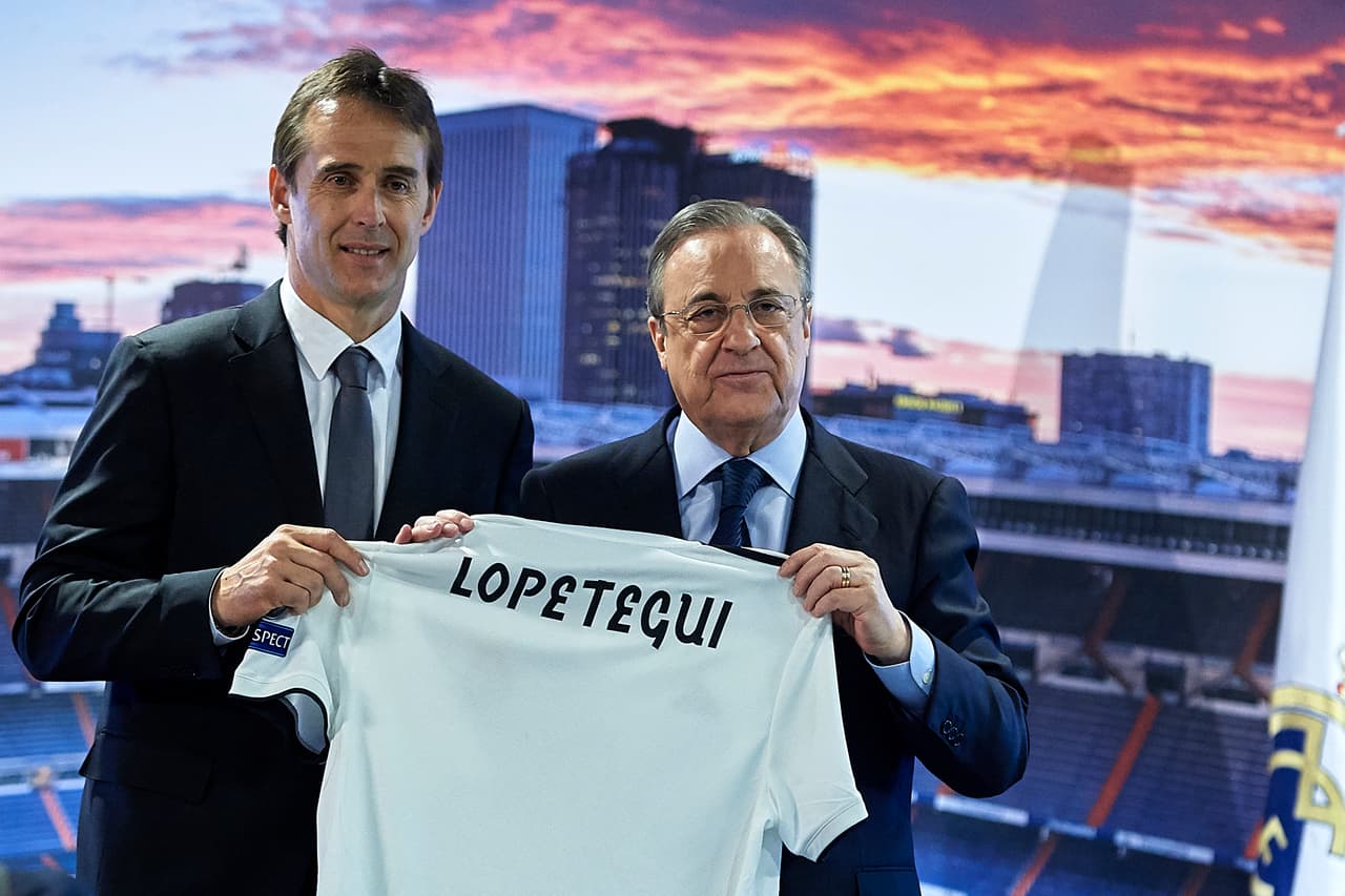 Fue despedido y la selección la asumió Fernando Hierro, mientras Lopetegui era anunciado por Florentino Pérez en conferencia de prensa, en Madrid.