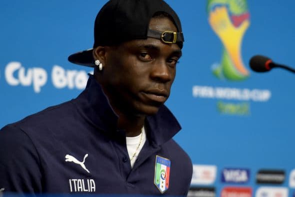 Aunque en muchas ocasiones ha sido también por su vida nocturna que incluye incendios, pleitos de faldas y parrandas llenas de alcohol.