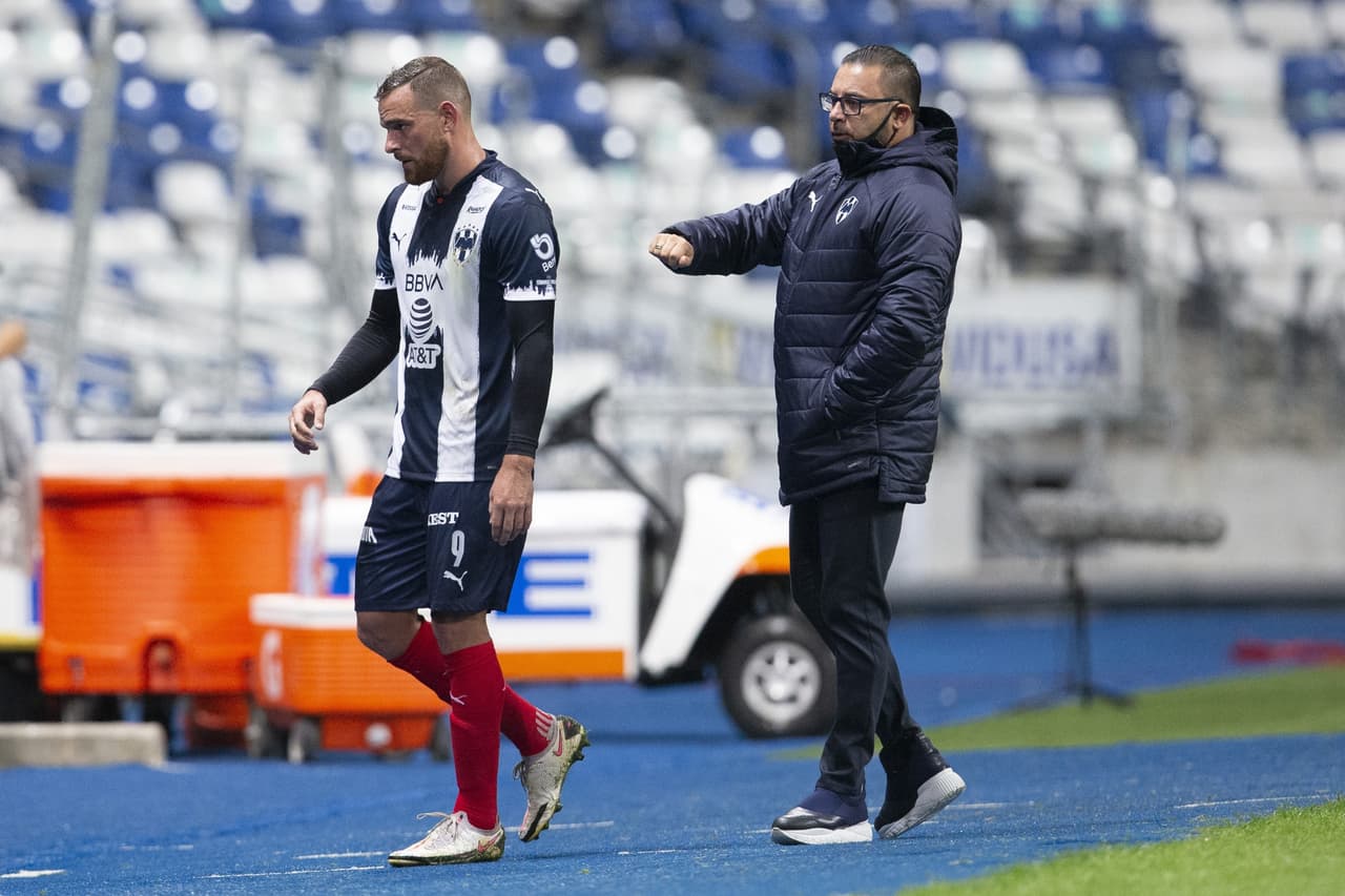 Antonio Mohamed pone en duda su continuidad con Rayados