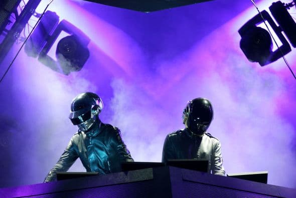 “Started From The Bottom” de Drake; “In the Air Tonight” de Phil Collins; y “Get Lucky” de Daft Punk (foto), además de música de Jay-Z, Coldplay, Robin Thicke, The Black Keys, Eminem y Kanye West, entre otros.