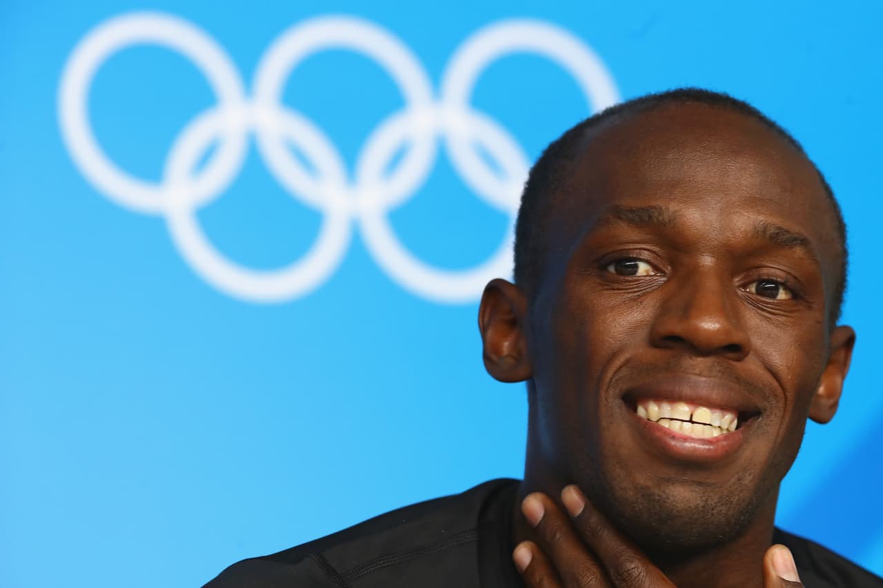 El Primer Ministro jamaiquino Bruce Golding le extendió privilegios diplomáticos a Usain por ser considerado un héroe nacional. Tiene todo el derecho a ser llamado Embajador e incluso tiene un pasaporte diplomático; es considerado el embajador más joven que Jamaica haya tenido.