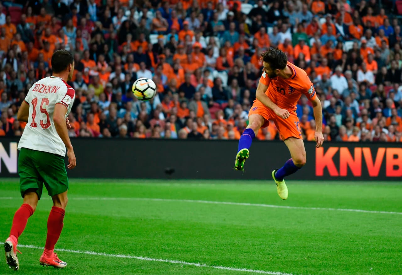 El puntillazo final, para el descontrol y felicidad en Amsterdam, lo consigió Pröpper al minuto 80 con un frentazo letal.