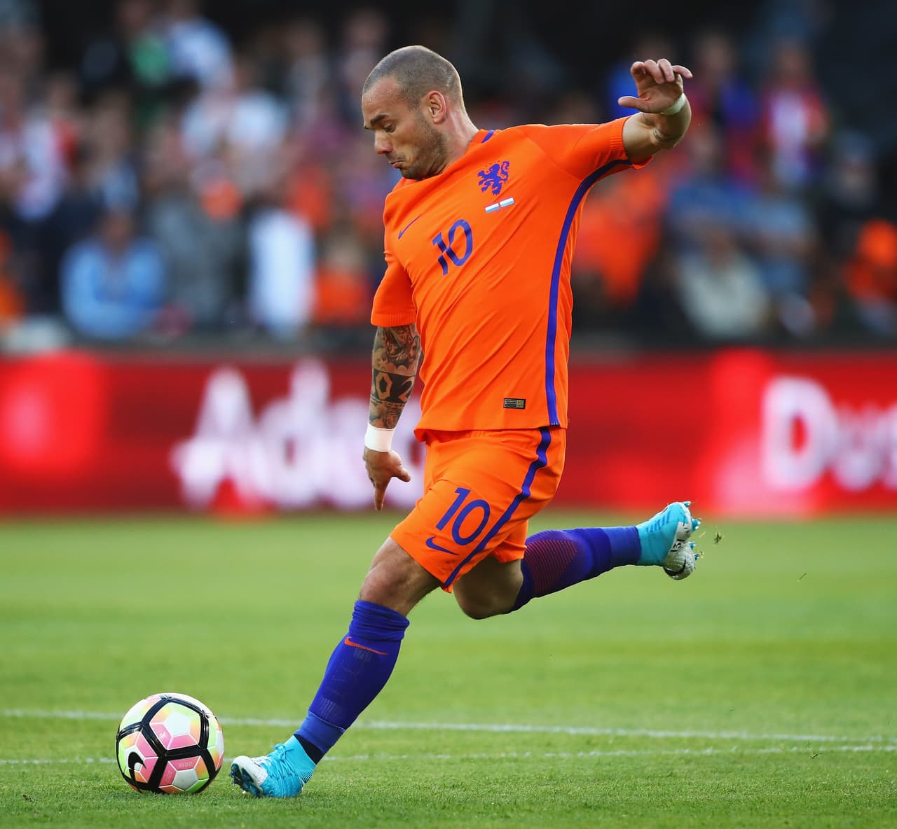 Conquistó 21 títulos con clubes, de los cuáles, 19 de ellos fueron nacionales y dos internacionales.
<br>