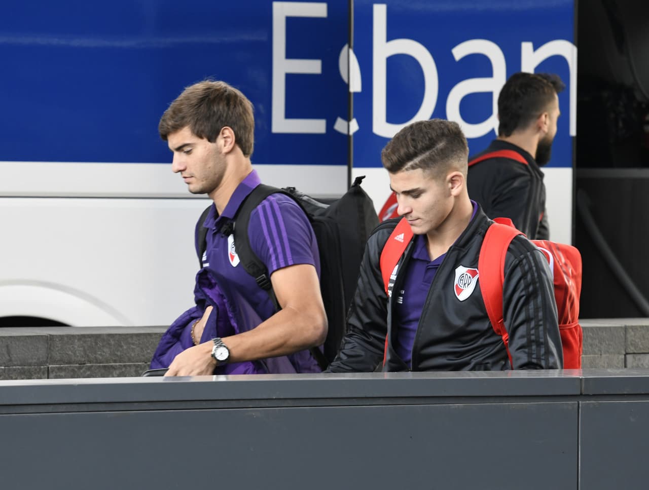 Luego de salir campeones el pasado domingo, los jugadores de River Plate se quedaron en la capital española e hicieron entrenamientos con miras a viajar directamente a Emiratos Árabes Unidos.