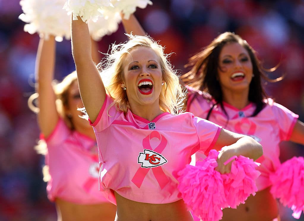 Kansas City Chiefs es un equipo sólido en ambos lados de la pelota y buscaran alcanzar el Super Bowl con el ánimo de sus fieles porristas