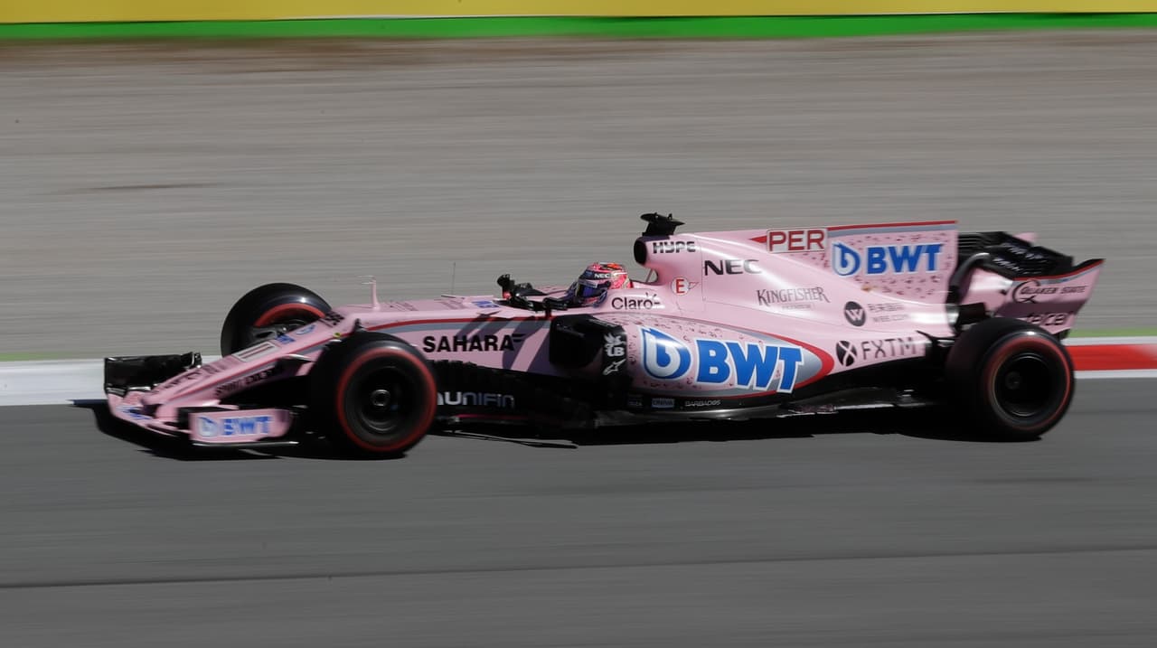 El mexicano Sergio Pérez regresó a la zona de puntos tras terminar en la novena posición.