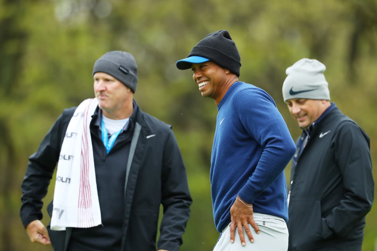 Tiger Woods tuvo su primer día de prácticas en el Bethpage State Park, donde se disputará el PGA Championship, el segundo Major de golf del año. Tras el triunfo en Augusta, el estadounidense quiere su 'grande' número 16.