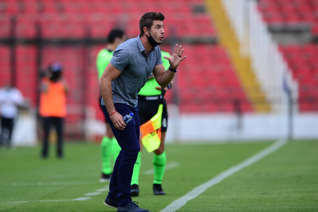 during the game Queretaro vs Cruz Azul, corresponding to Day 04 of the Torneo Apertura Guard1anes 2020 of the Liga BBVA MX, at La Corregidora Stadium, on August 12, 2020. <br><br> durante el partido Queretaro vs Cruz Azul, correspondiente a la Jornada 04 del Torneo Apertura Guard1anes 2020 de la Liga BBVA MX, en el Estadio La Corregidora, el 12 de Agosto de 2020.