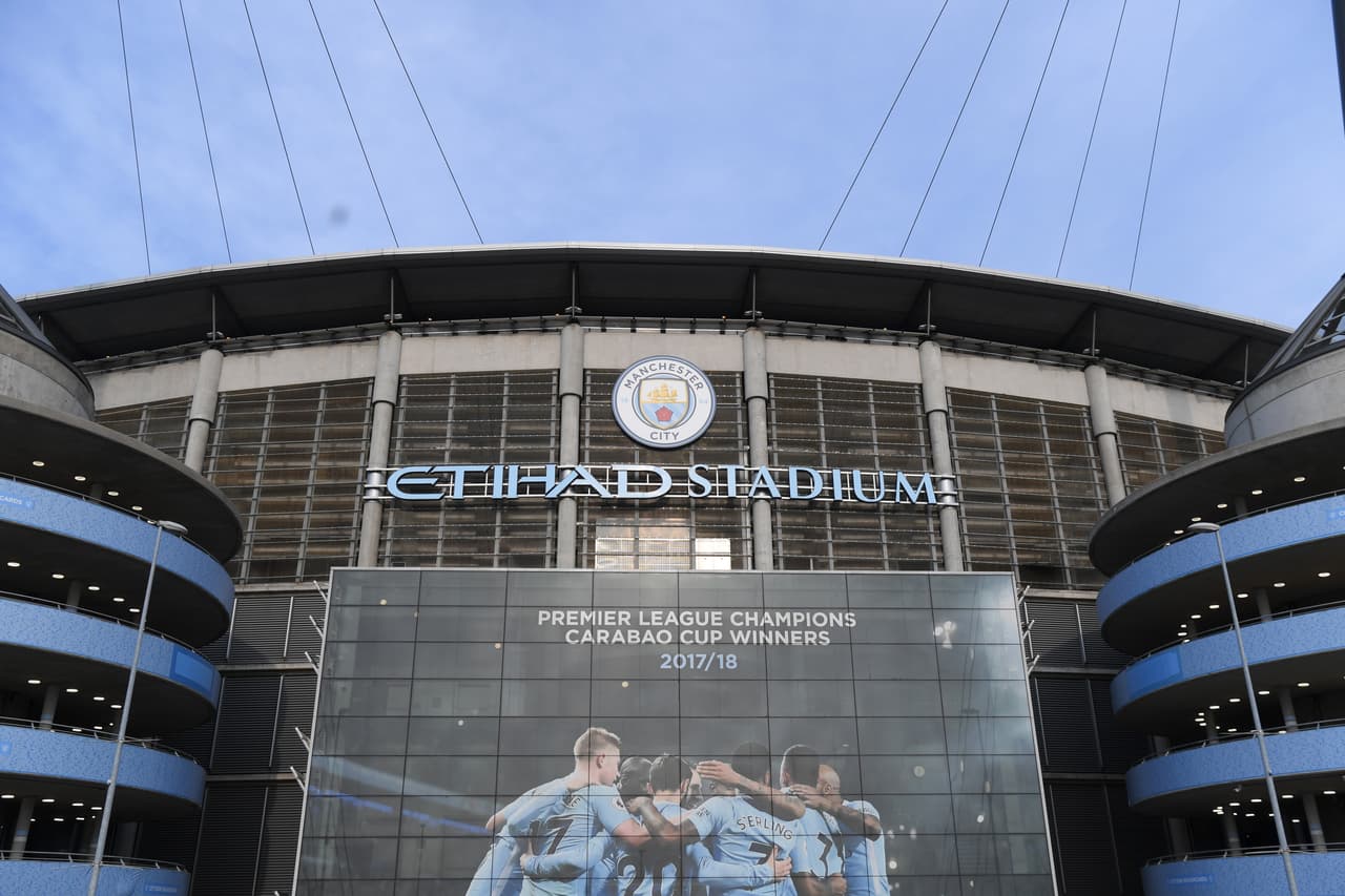 Tras el 1-0 en el estadio de los Spurs, los fanáticos del Manchester City y el Tottenham Hotspur llegaron en gran número al City of Manchester Stadium para vivir la vuelta de los Cuartos de Final de Champions League con un gran ambiente.