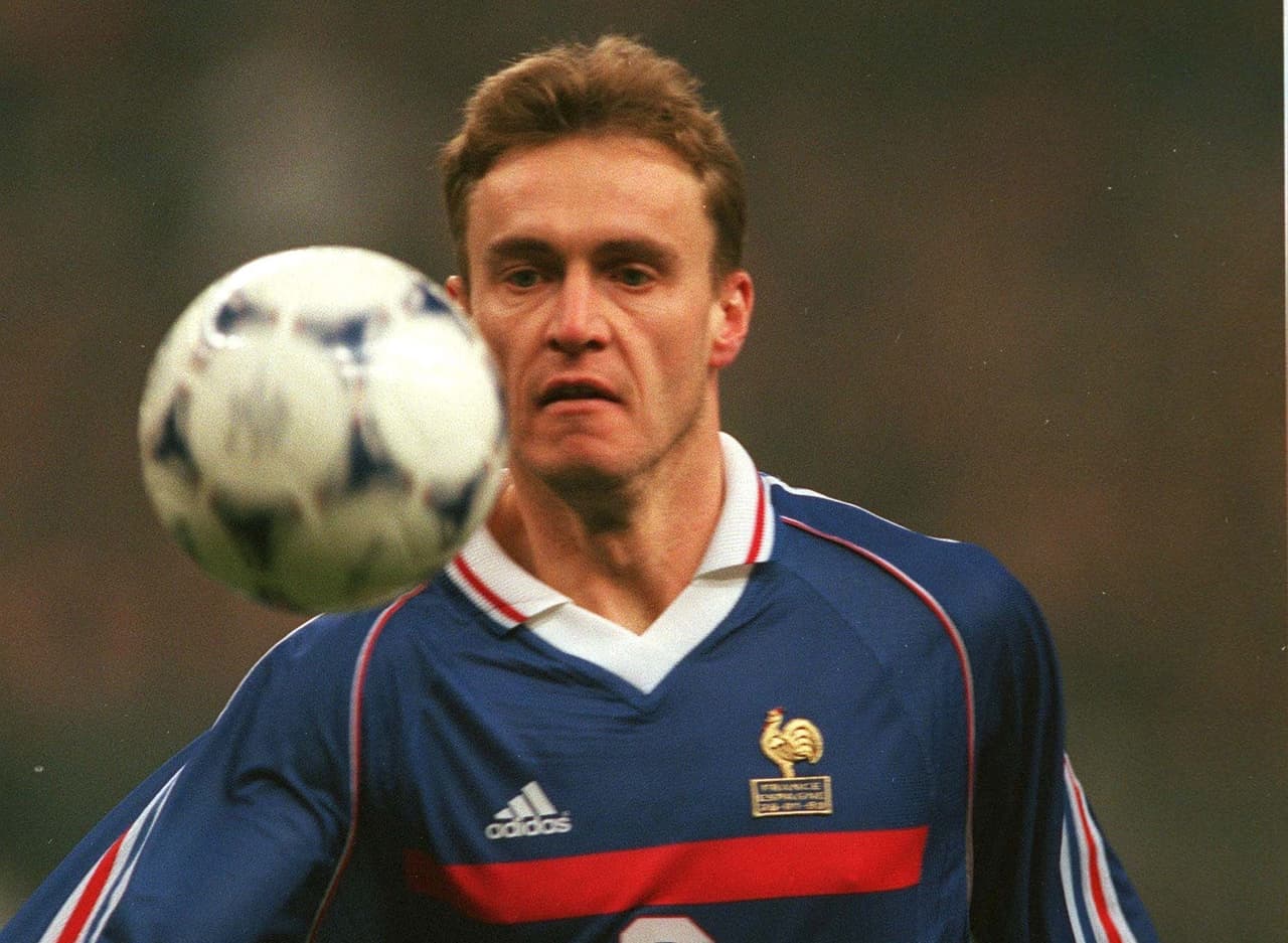 <b>Stéphane Guivarc'h, </b>el polémico delantero sin goles durante dicho Mundial de 1998, fue uno de ellos aunque sin mucha trascendencia. Dirige en cuarta división del fútbol francés al U.S. Trégunc.