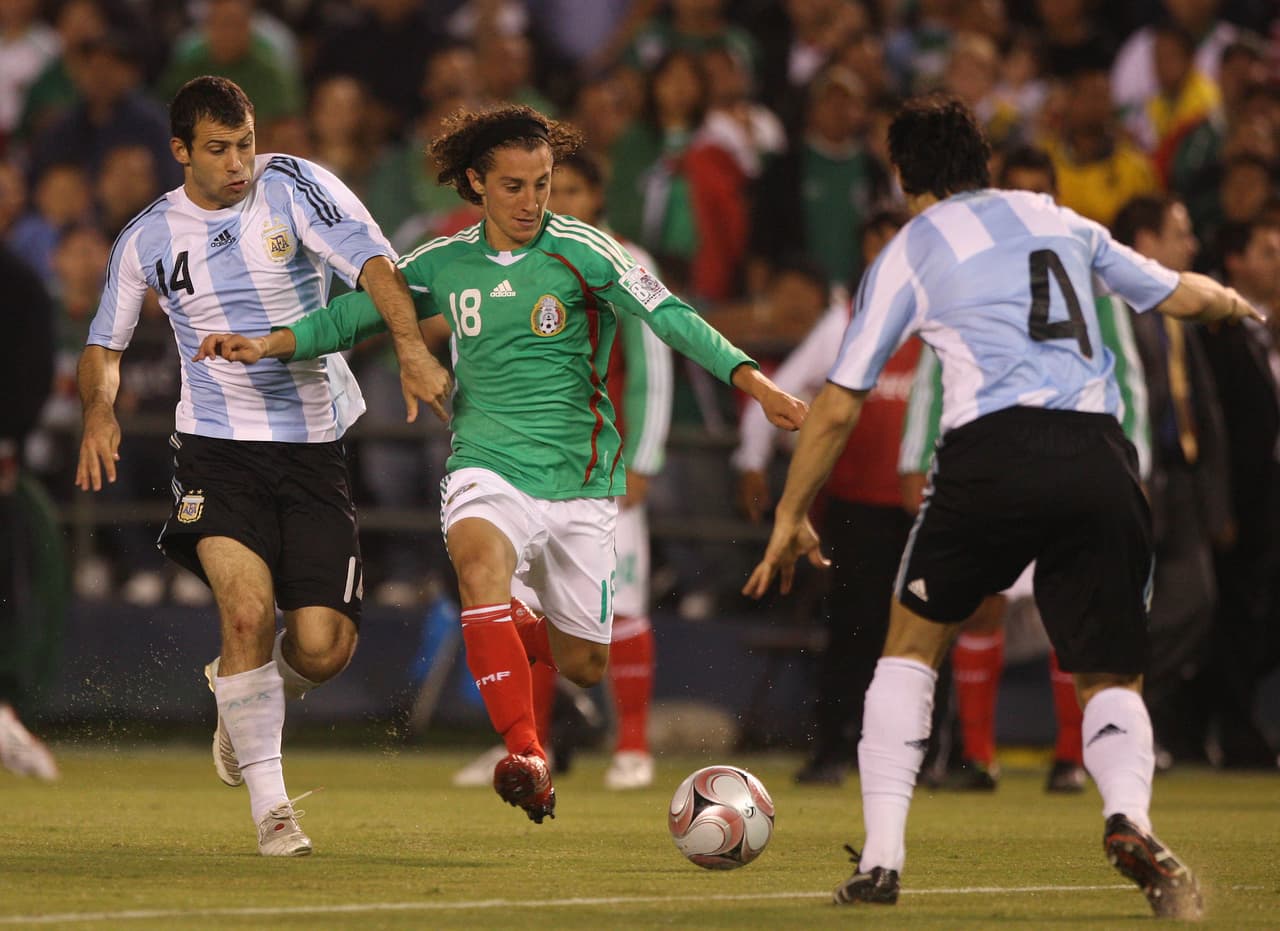 La victoria para los mexicanos llegó hasta 1967, un partido amistoso en la Ciudad de México, el marcador fue 2-1.