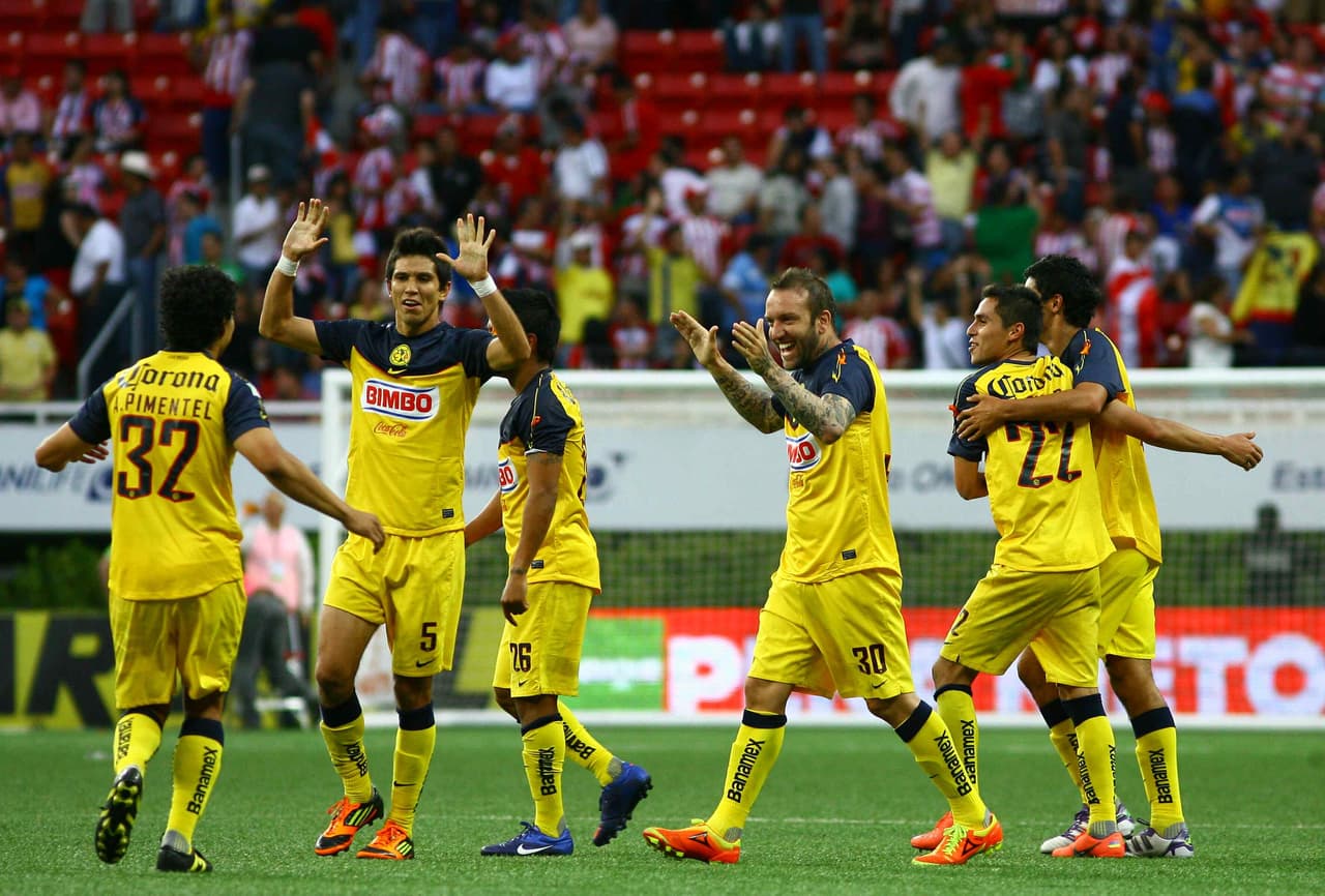 Al final, América se llevó el triunfo 1-0 contra Chivas bajo el debut del 'Piojo' como técnico en un Clásico Nacional.