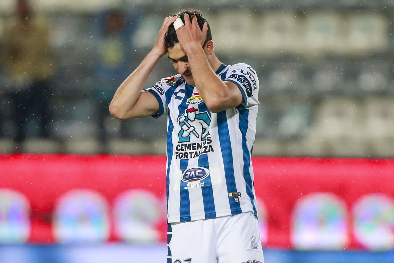 Pachuca perdonó a Xolos y hasta se dio el lujo de fallar un penal por conducto de Nico Ibáñez. El punto le alcanzó para recuperar el liderato por la diferencia de goles.