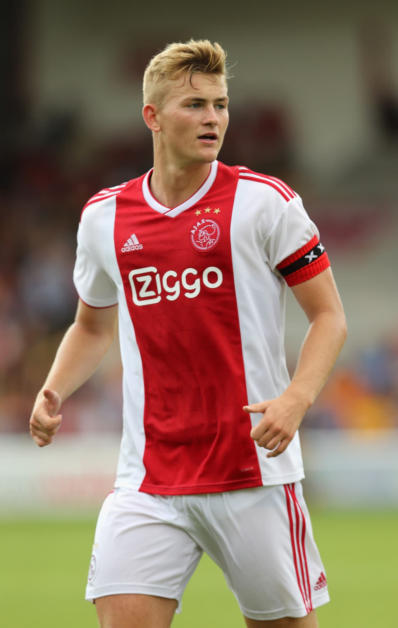 Matthijs de Ligt (A.F.C. Ajax / 18 años) - Defensa