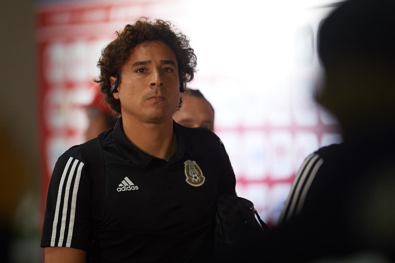 Memo Ochoa y Henry Martín ya se vacunaron contra el COVID-19